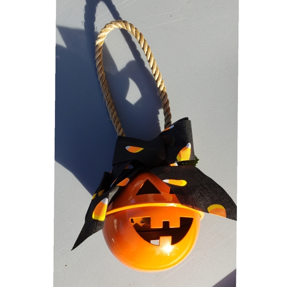 HALLOWEEN Jack-o-Lantern Bell Door Hanger - Picture 2 of 2